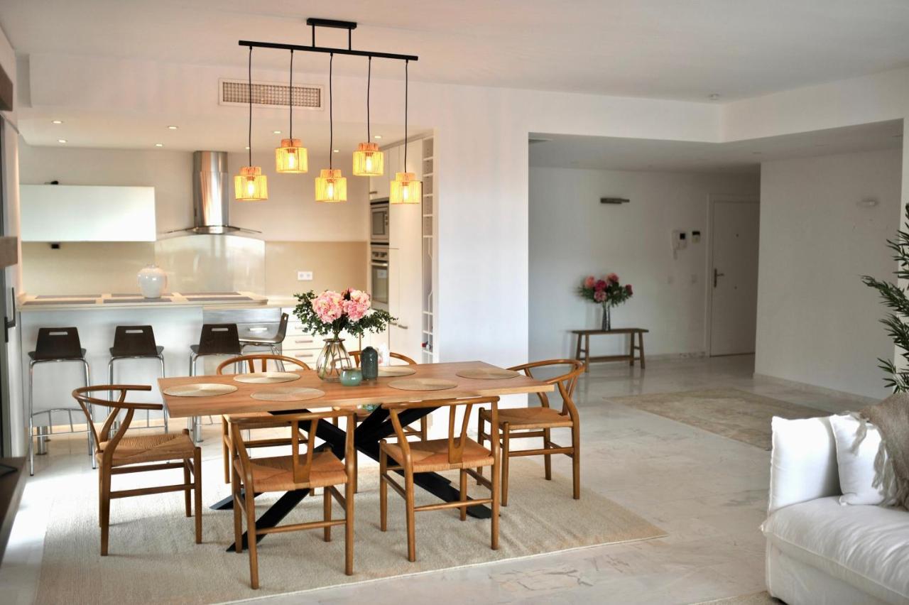 Bright Apartment In The Hills Of Elviria Malaga Exterior photo